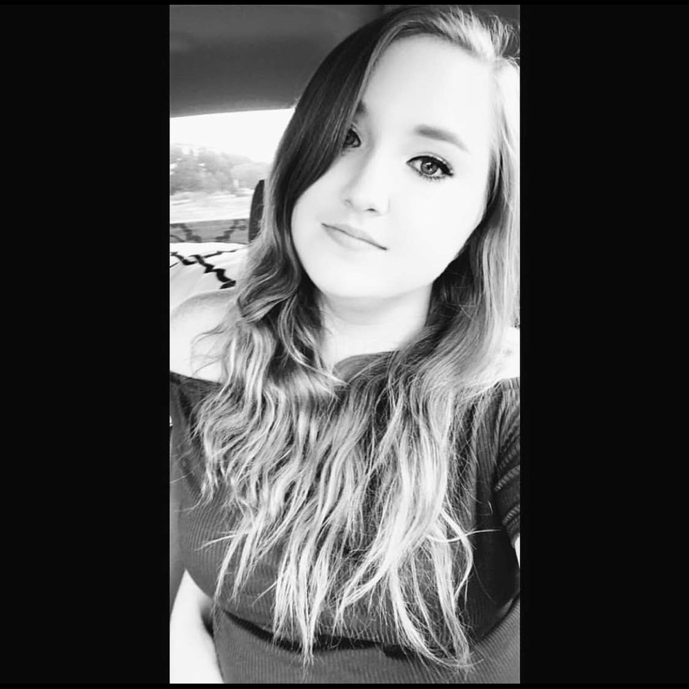 Meet your Posher, Kaitlyn